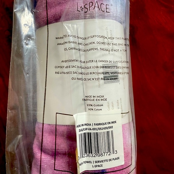L*SPACE tie dye towel - Picture 2 of 3
